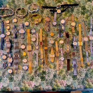 Vintage and contemporary watch lot. 50 pieces